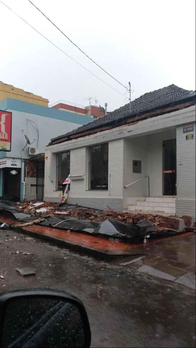 Estragos com fortes chuvas em Santo Ângelo (RS) - Foto: Reprodução/Redes Sociais